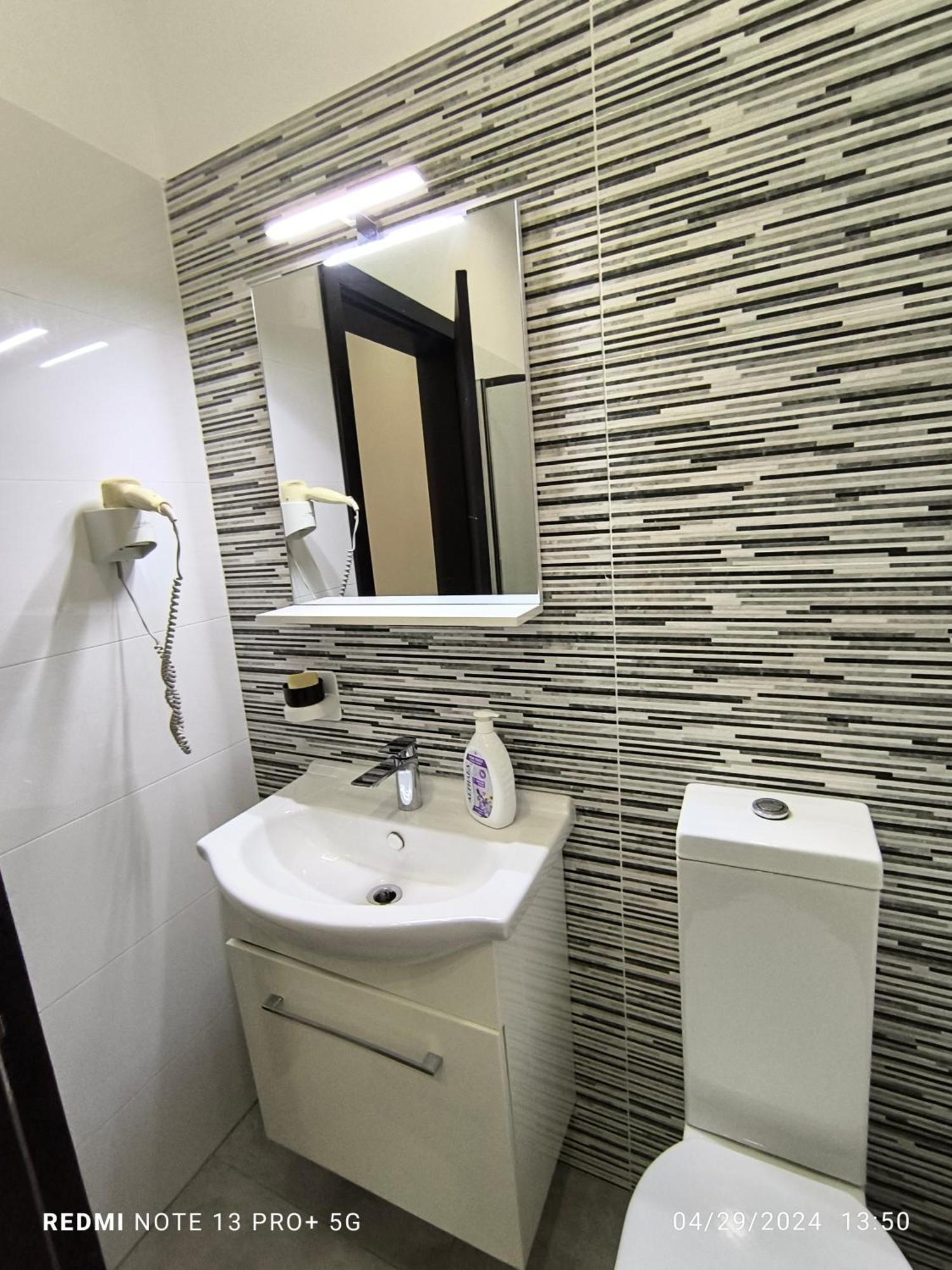One Bedroom Tea Apartment Il-Gzira ภายนอก รูปภาพ