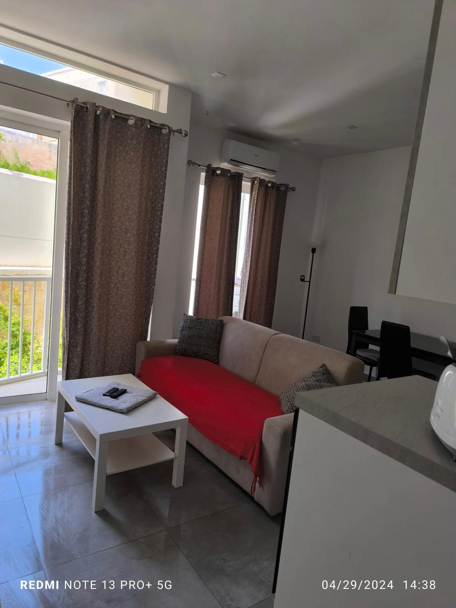 One Bedroom Tea Apartment Il-Gzira ภายนอก รูปภาพ