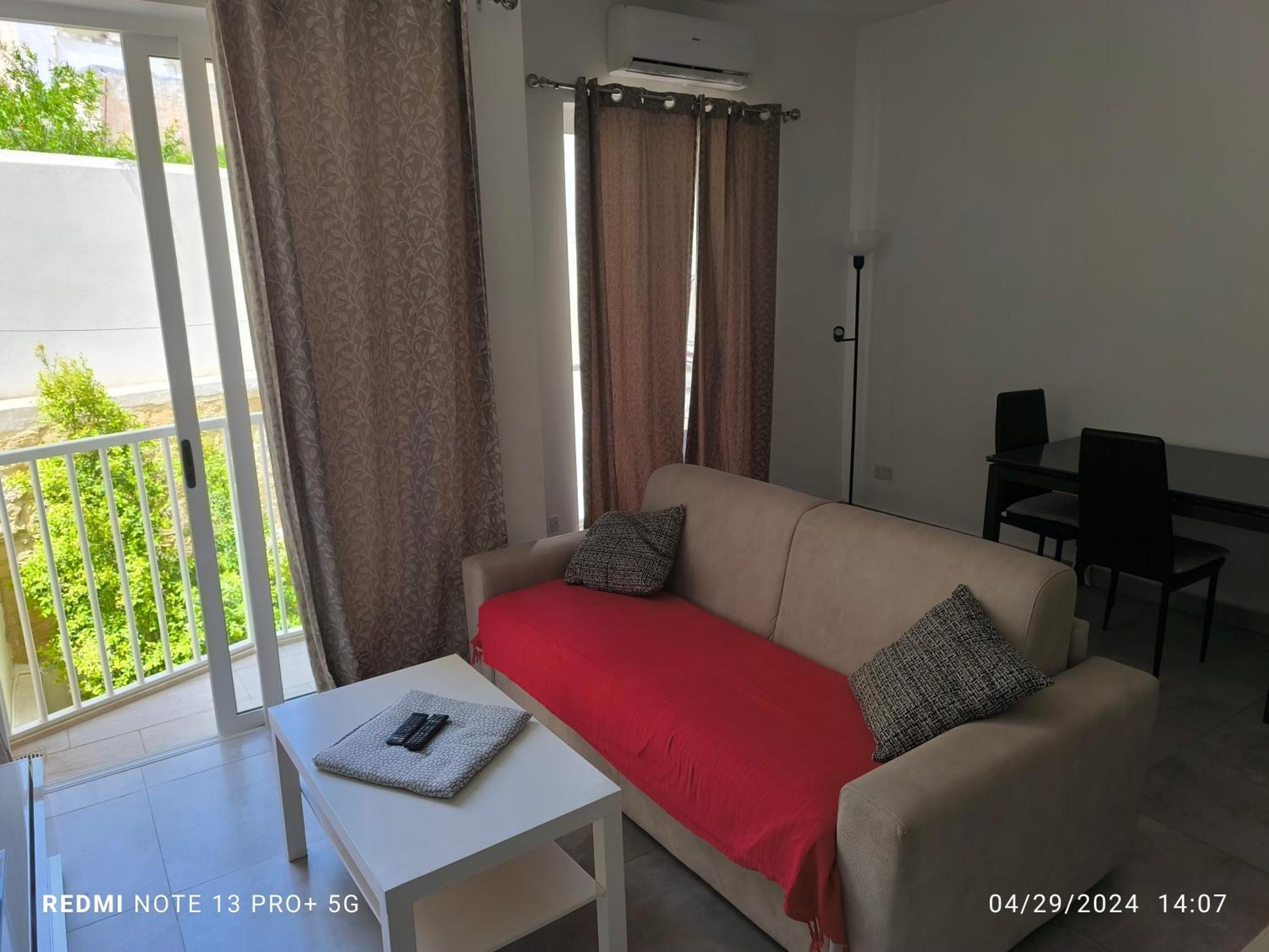 One Bedroom Tea Apartment Il-Gzira ภายนอก รูปภาพ