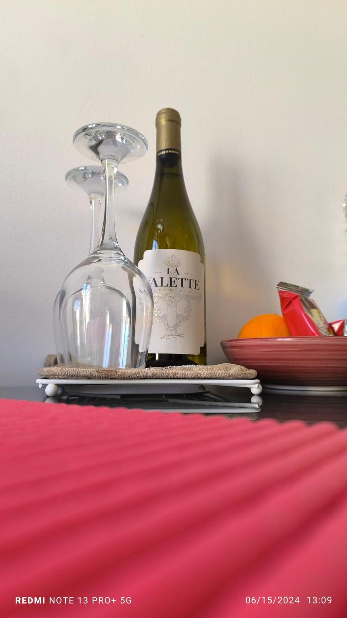 One Bedroom Tea Apartment Il-Gzira ภายนอก รูปภาพ