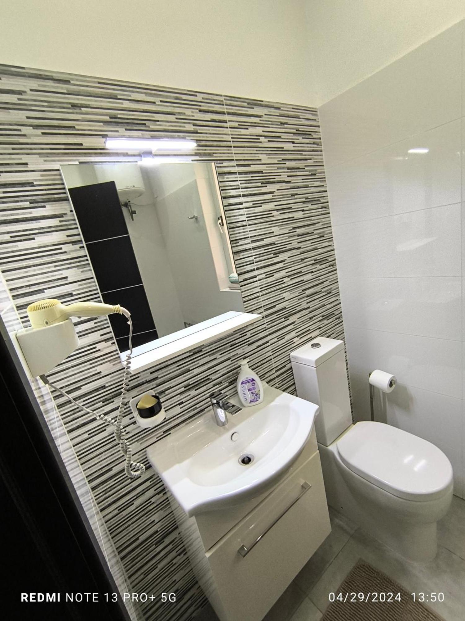 One Bedroom Tea Apartment Il-Gzira ภายนอก รูปภาพ