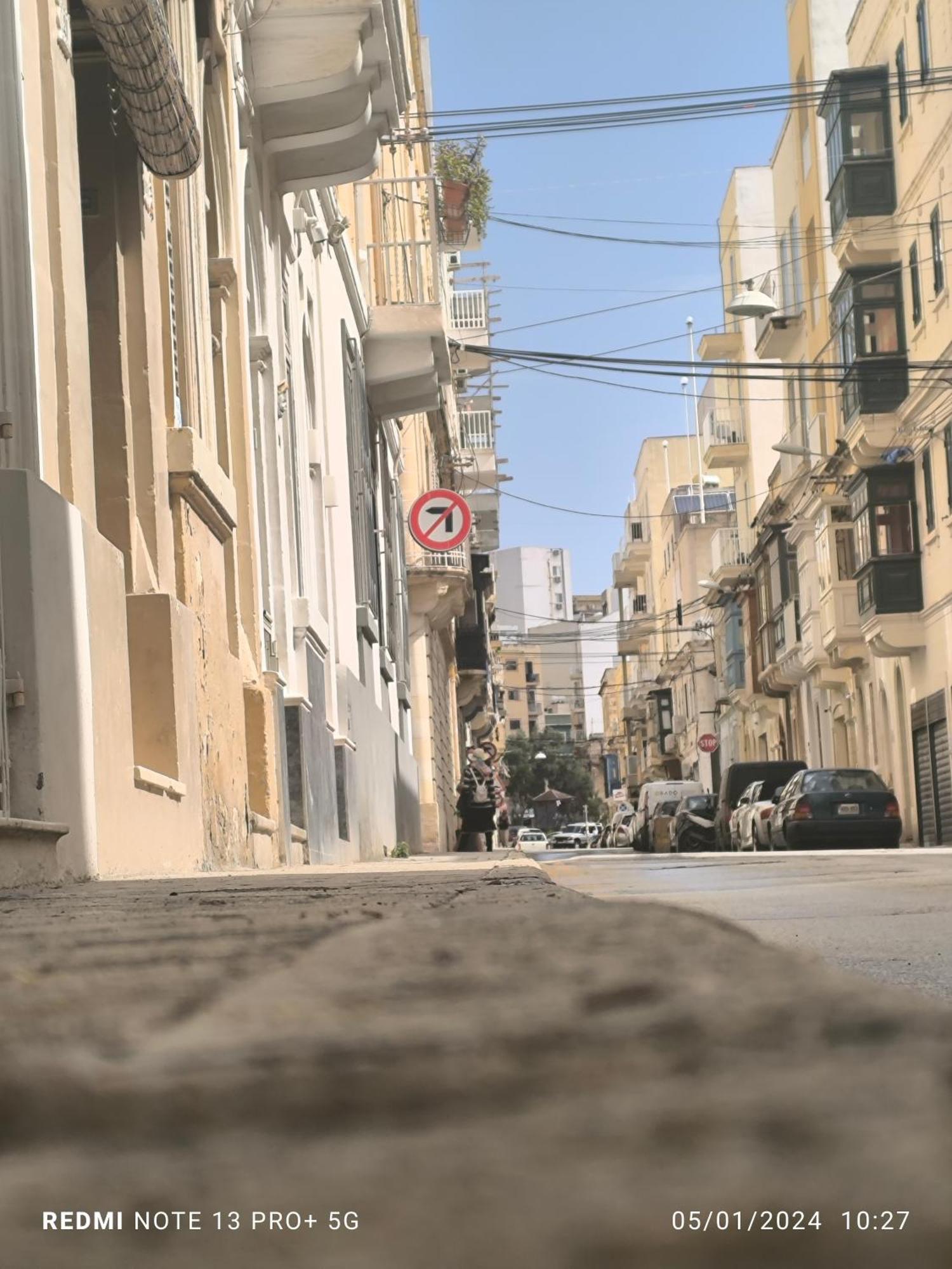 One Bedroom Tea Apartment Il-Gzira ภายนอก รูปภาพ