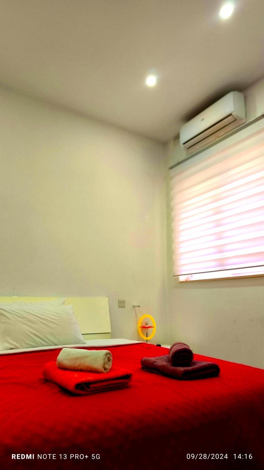 One Bedroom Tea Apartment Il-Gzira ภายนอก รูปภาพ