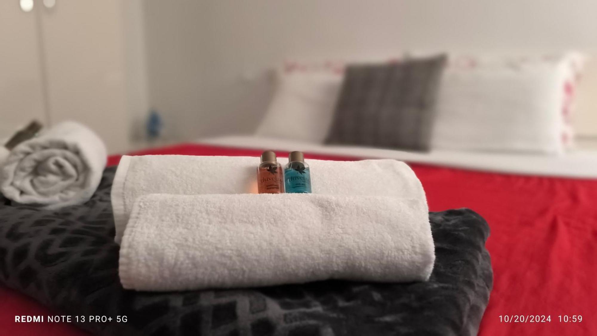One Bedroom Tea Apartment Il-Gzira ภายนอก รูปภาพ