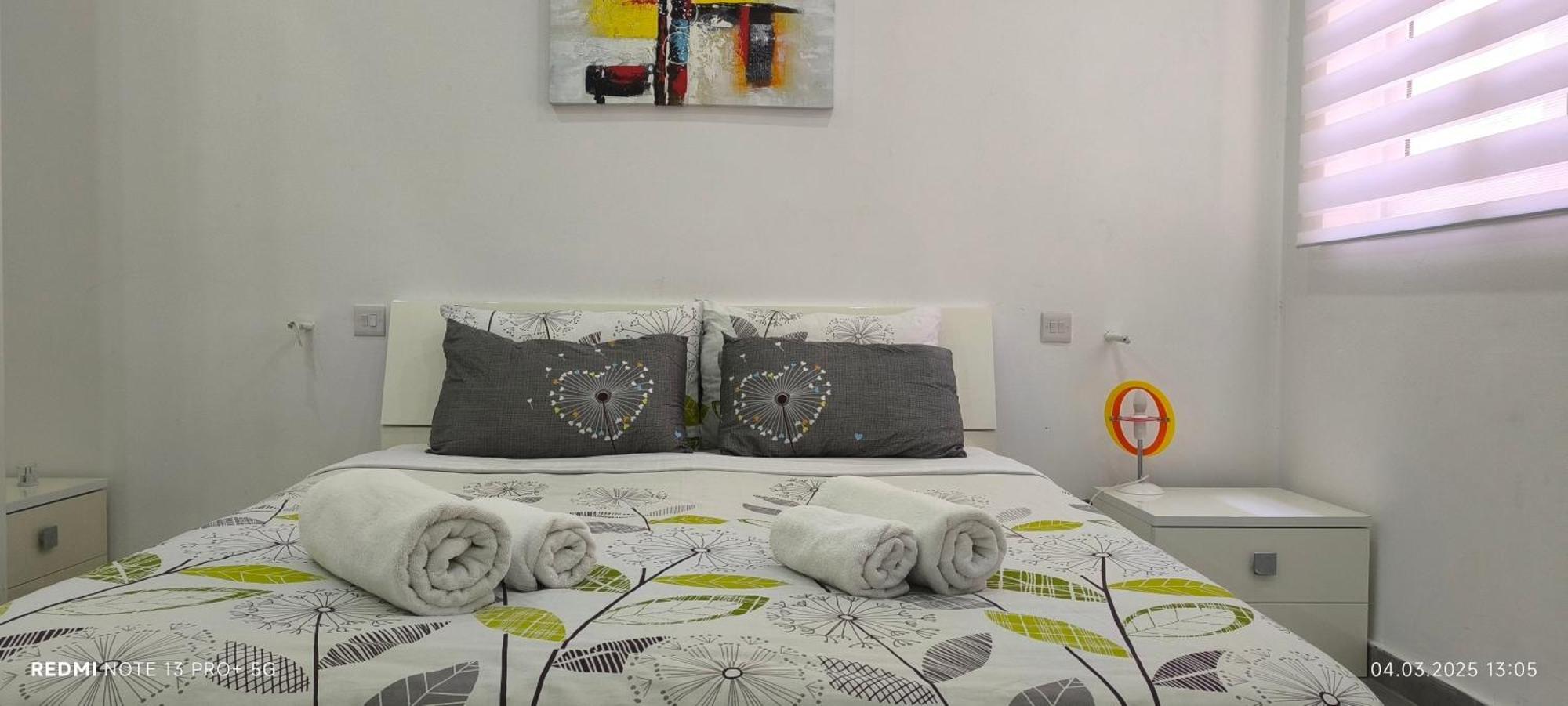 One Bedroom Tea Apartment Il-Gzira ภายนอก รูปภาพ